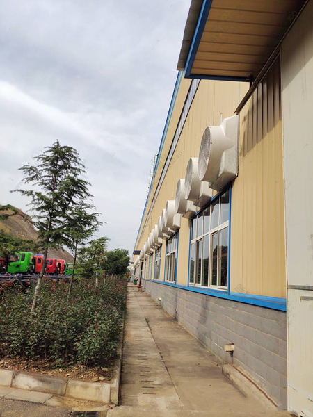 某汽车制造企业负压风机施工现场